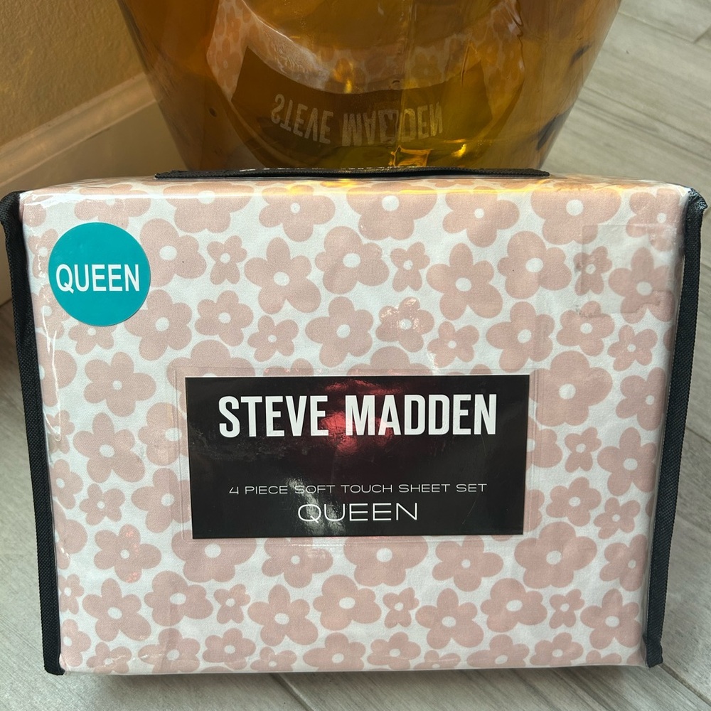 Steve Madden 4-piece sheet set